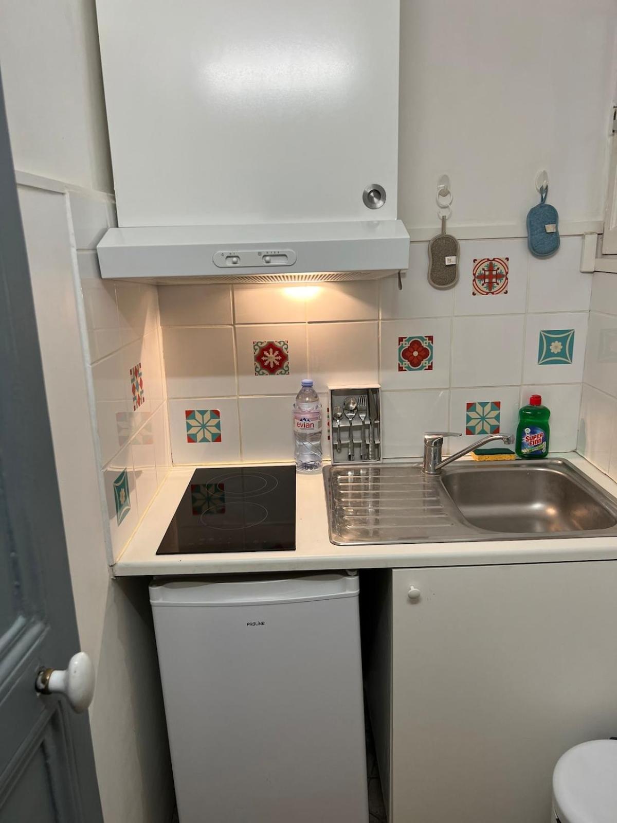 Apartamento Proche Champs Elysee 8e París