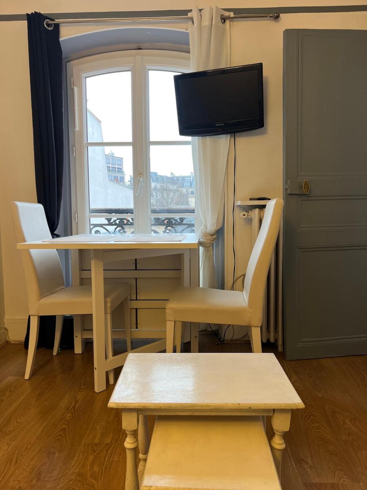 Apartamento Proche Champs Elysee 8e París